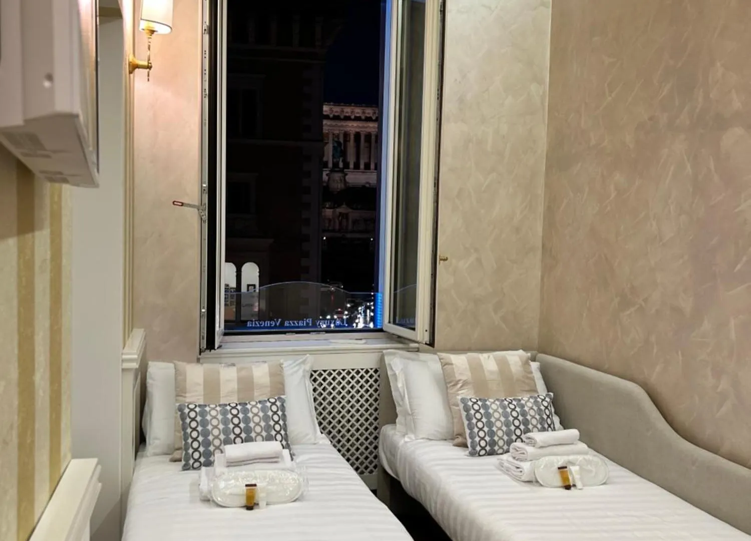 Piazza Venezia Luxury Suite Rom