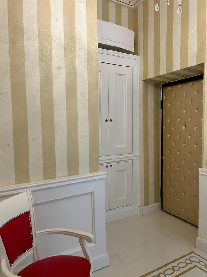 Piazza Venezia Luxury Suite Roma İtalya