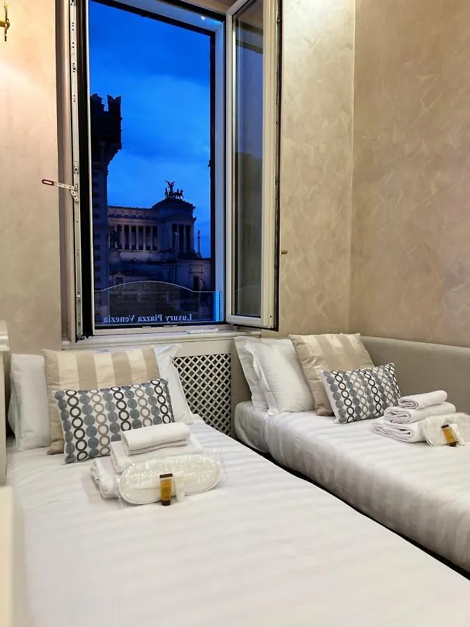 Konukevi Piazza Venezia Luxury Suite Roma