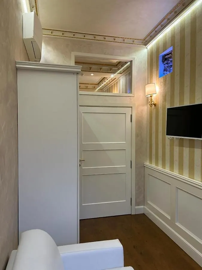 Piazza Venezia Luxury Suite Rome